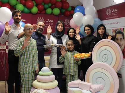 MAHAK children make sweets with their cancer-survivor friends