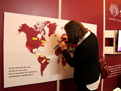 Participant pinning her contact information on the map as a sign of her interest in cooperating with MAHAK