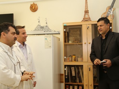 Ali Daei Visits MAHAK