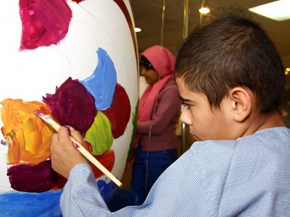 MAHAK’s Egg in Barg Gallery