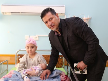 Ali Daei Visits MAHAK