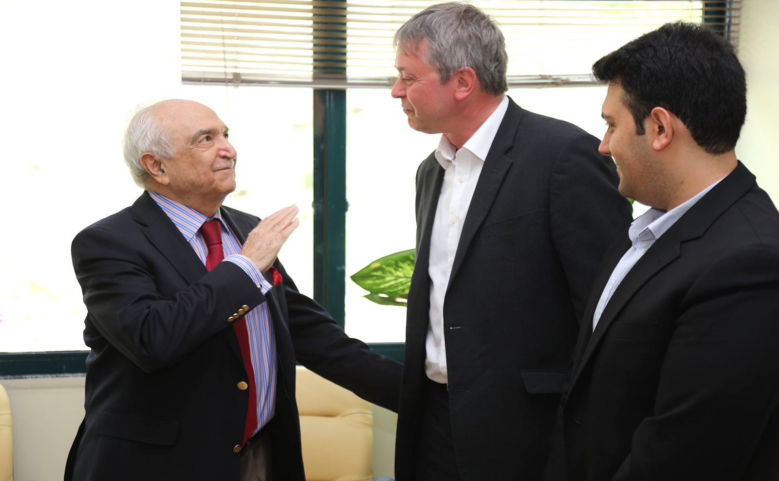 WHO Representative visited MAHAK on April 2017