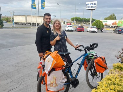 Sharing Message of Gold September with different people out of Iran borders