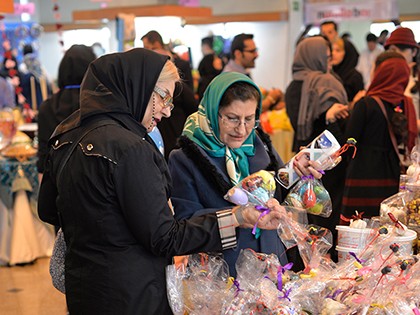 گزارش تصویری روز دوم بازار هدایای نوروزی محک