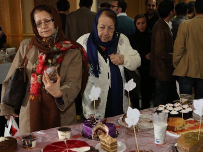 گزراش تصویری روز دوم بازارچه هدایای نوروزی